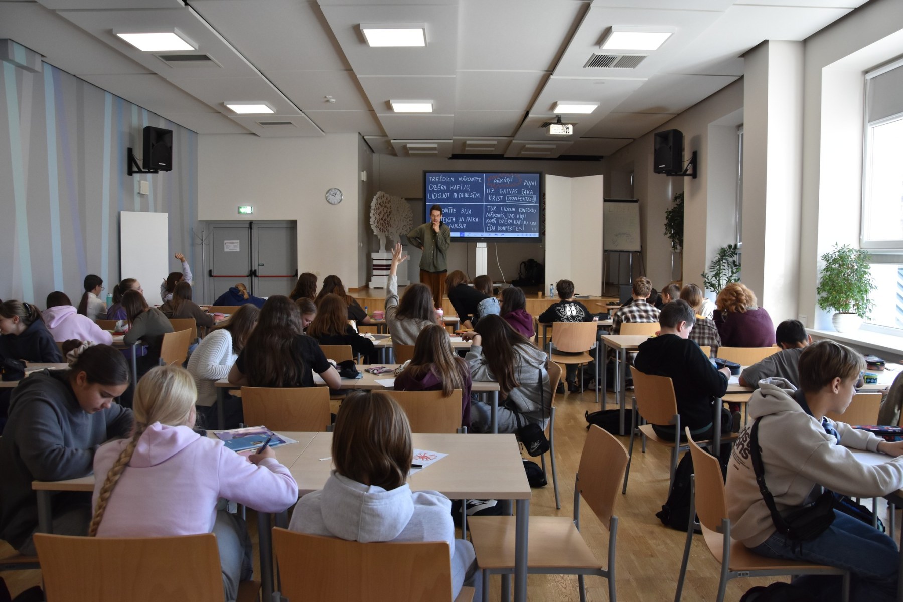 558050786_1321576886650510_8999091851737735421_n