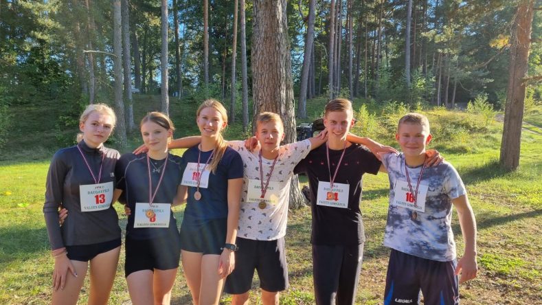 Noslēdzās krosa stafetes starp </br>Daugavpils pilsētas skolām