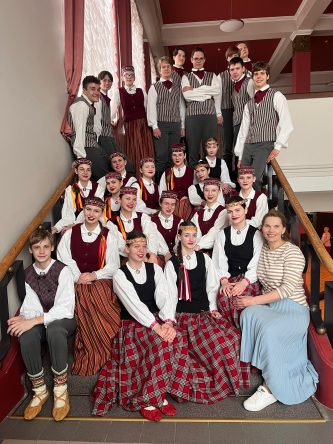 Ģimnāzijas “Leiļi” piedalās “Pavasara dančos”